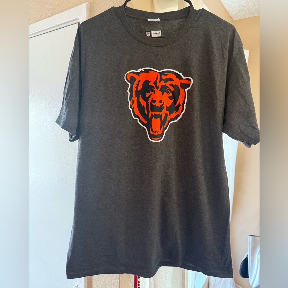 CHICAGO BEARS NFL Team Apparel Charcoal MENS TSHIRT -Large NWOT